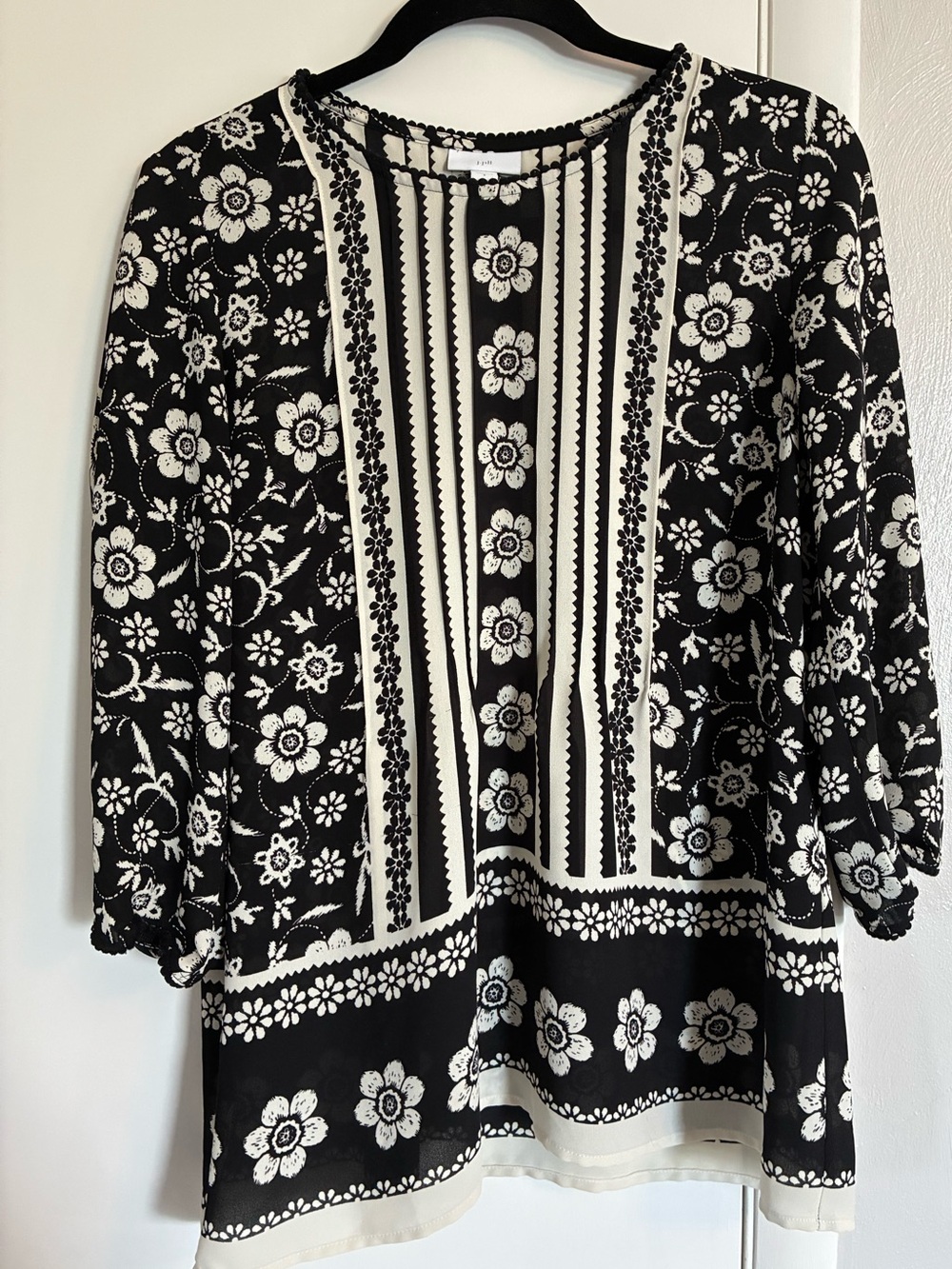 J.Jill Floral Pleated Chiffon Blouse three-quarter sleeves.